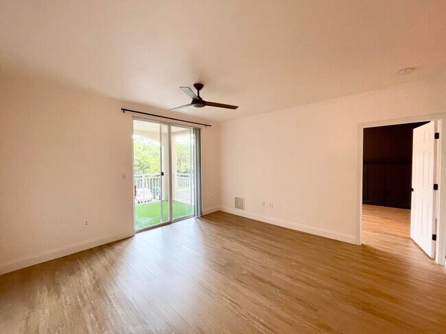 Building Photo - 6511 Emerald Dunes Dr