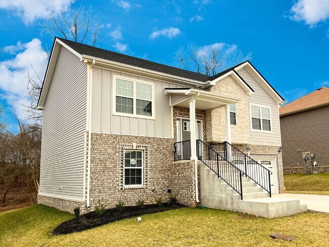 Building Photo - Welcome To Clarksville!