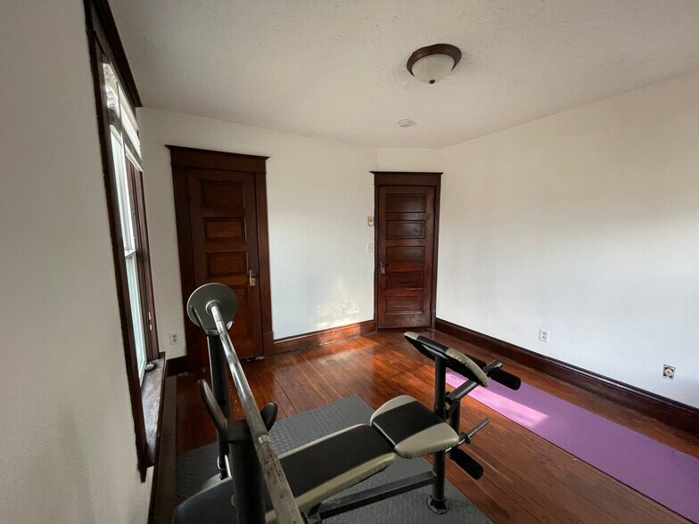 Gym (Bedroom 3) - 609 3rd Ave S