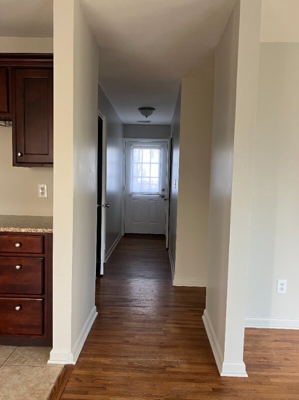 Building Photo - 1312 Hawkins St