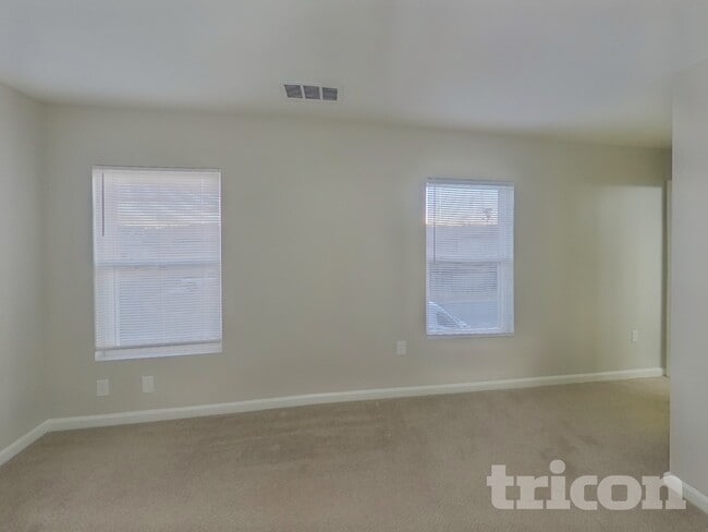 Building Photo - 238 Waterlemon Way