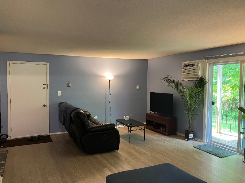 Building Photo - 80 Damon Rd