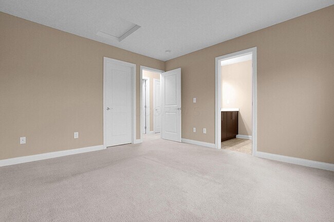 Building Photo - 5527 Albany Terrace Way