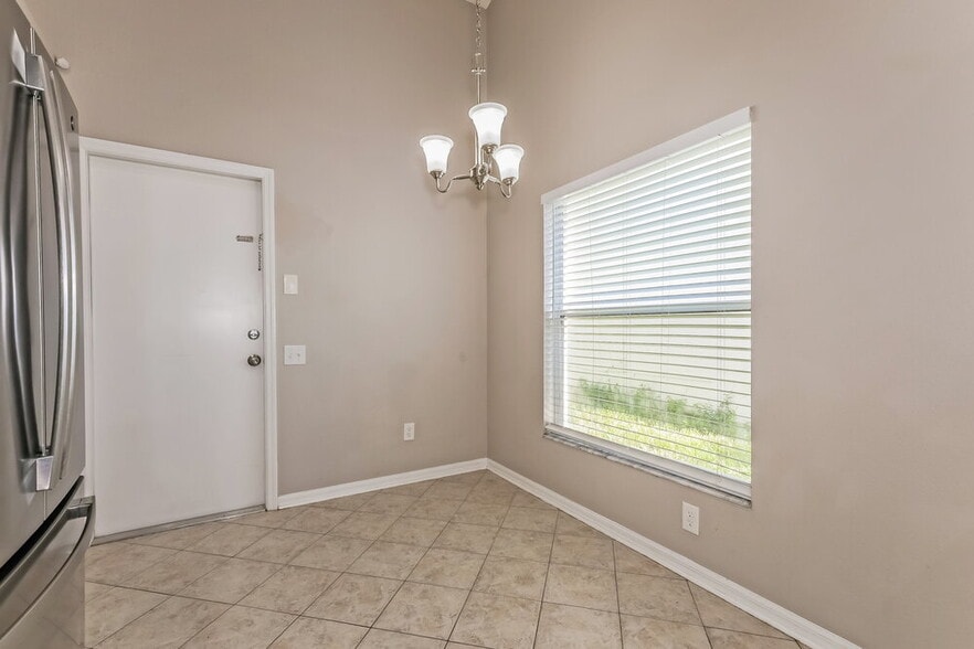 Building Photo - 10608 Walker Vista Dr