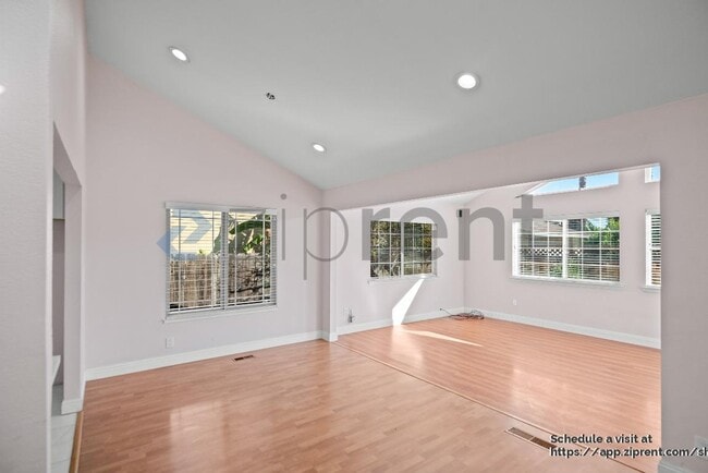 Building Photo - 1488 Gilbert Ave