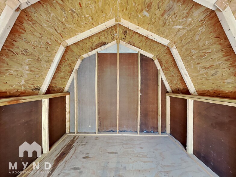 Building Photo - 5517 Thomas Ln
