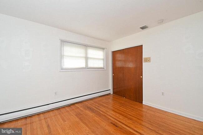 Building Photo - 559 General Muhlenberg Rd