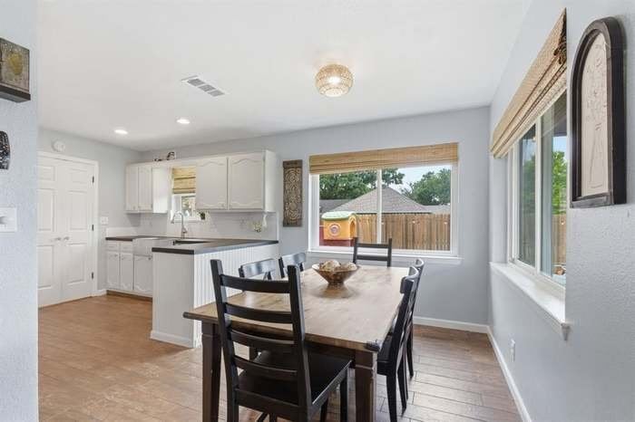 Building Photo - 1515 Eastland Cir