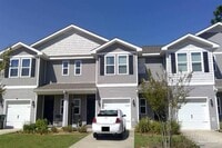 Building Photo - Adorable Townhome close to NAS and Navy Federal!