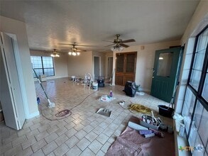 Building Photo - 406 Flintstone Dr