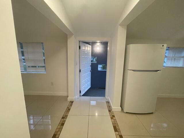 Building Photo - 919 2nd St