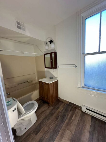 Building Photo - 1288 W 83rd St