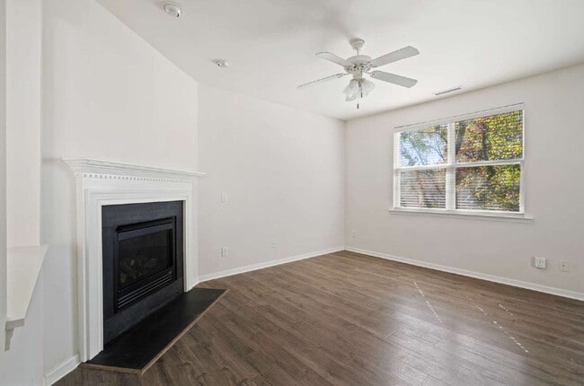 Building Photo - 4-Bedroom Home in Lexington Park at Amberl...