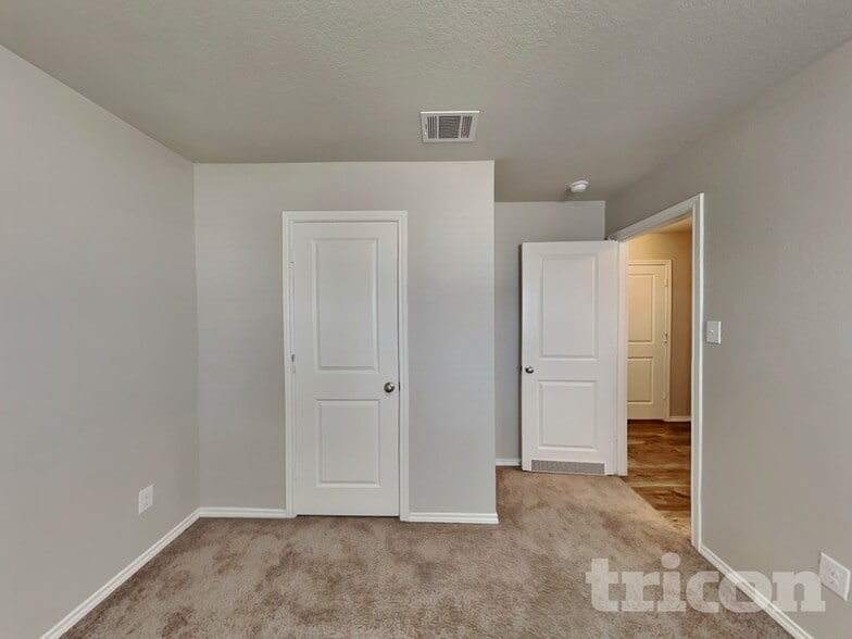 Building Photo - 8525 Amistad Cove