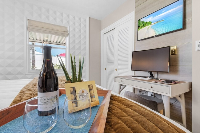 Building Photo - 4891 Heron Rd