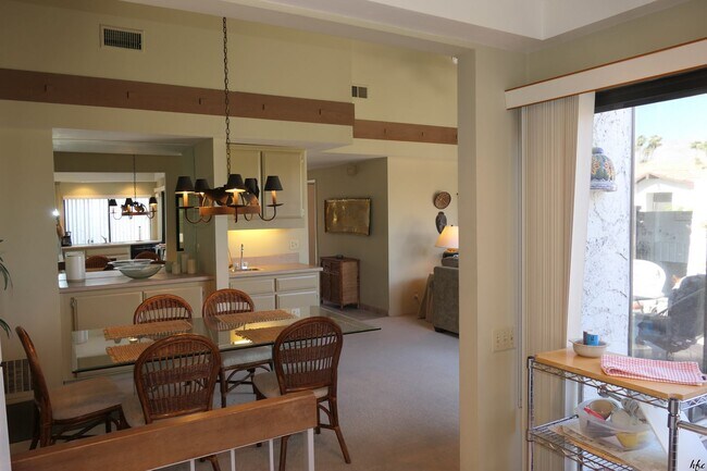 Building Photo - Canyon Sands Villa,Furnished,Long term/Long Seasonal term