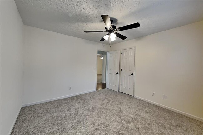 Building Photo - 989 Madison Terrace NW