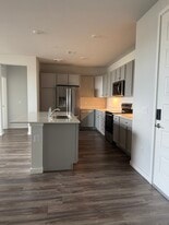 Building Photo - 487 Interlocken Blvd