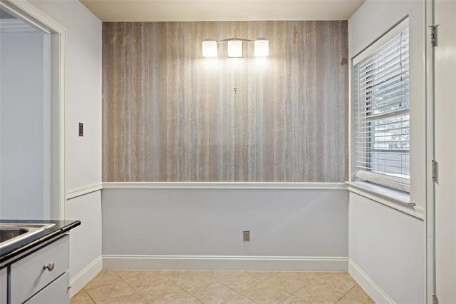 Building Photo - 11312 Park Central Pl