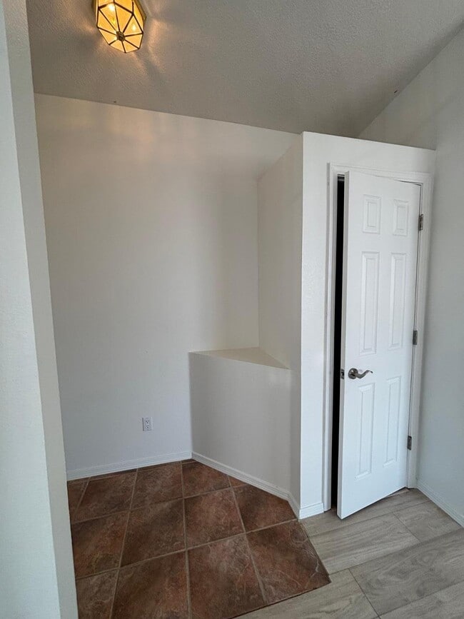 Building Photo - 7822 Desert Springs Ct SW