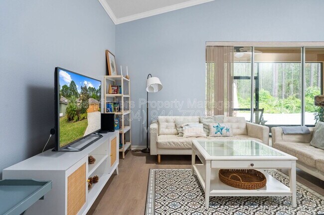 Building Photo - 409 Los Caminos Street