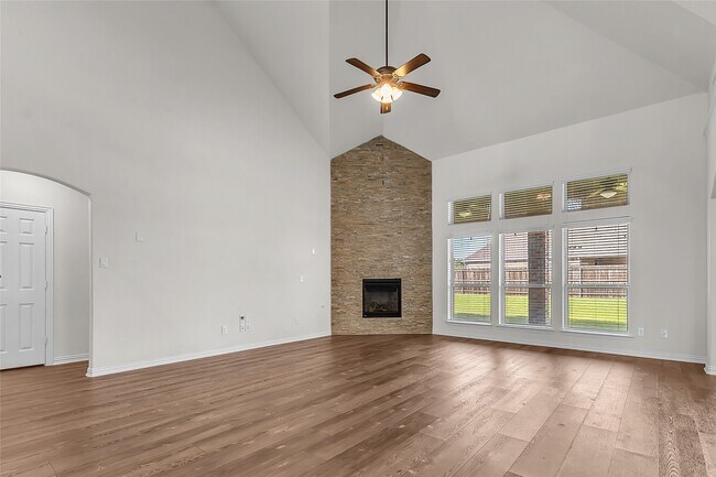 Building Photo - 1209 Rogers Parkway