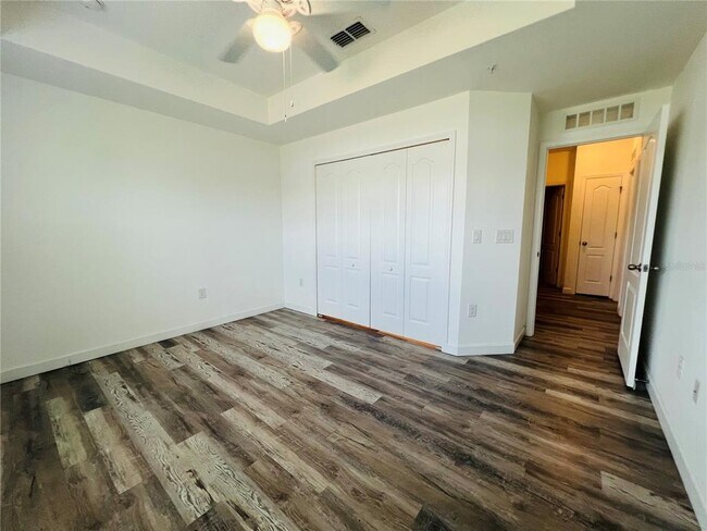 Building Photo - 6546 S Goldenrod Rd