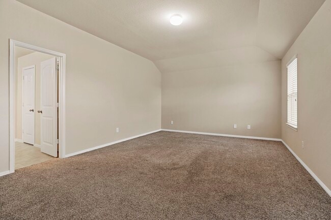 Building Photo - 3322 McDonough Way