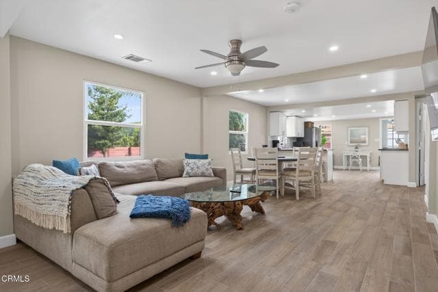 Building Photo - 201 S Olive St