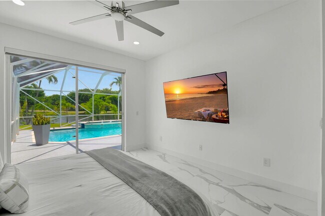 Building Photo - 10872 Tamoron Ln