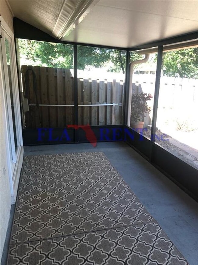 Building Photo - Pending Application- DO NOT APPLY -COMING SOON!  5/1/26     2/2 Upgraded Condo in Winter Park**