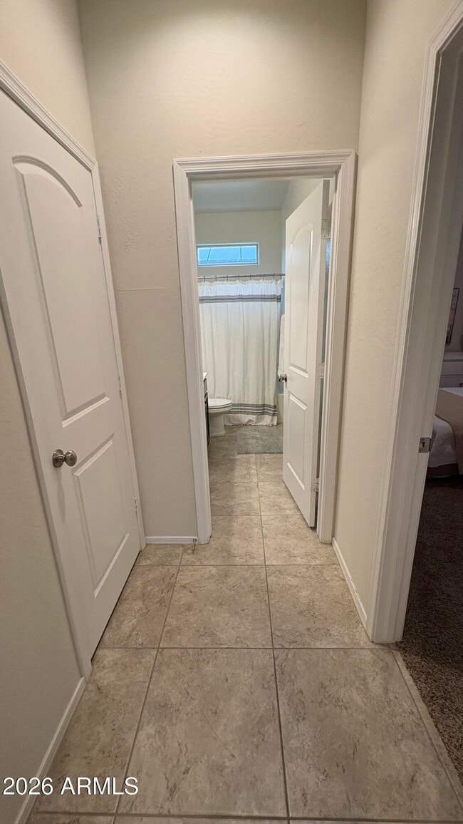 Building Photo - 30998 W Earll Dr