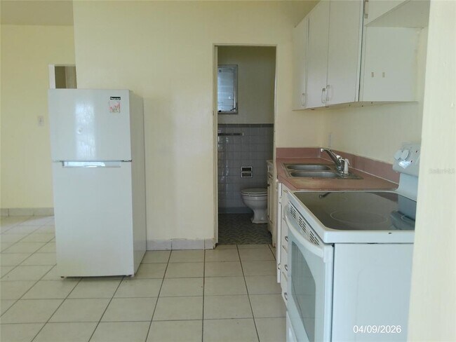 Building Photo - 1111 Cypress Gardens Blvd