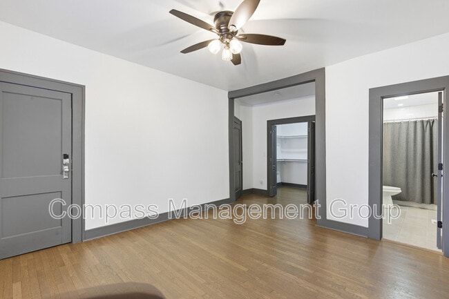 Building Photo - 3227 E 5th Ave