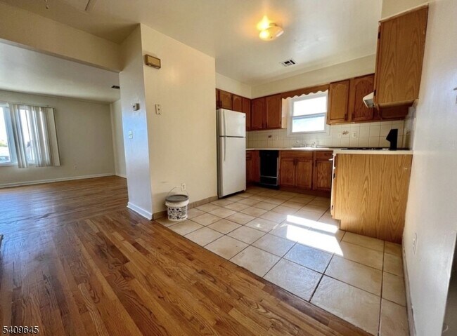 Building Photo - 19 Columbus Ave