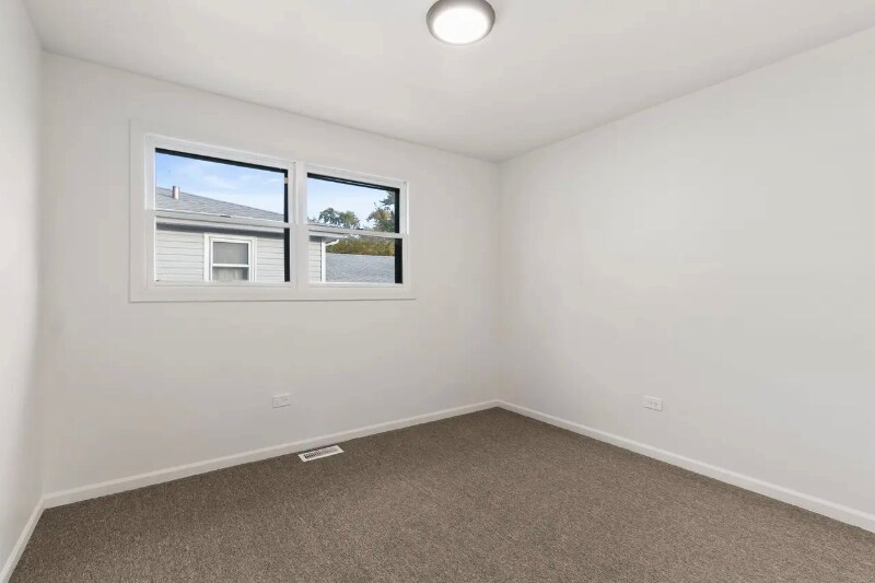 Building Photo - 2236 W 157th Pl