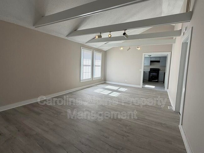 Building Photo - 510 Ridgecrest Dr