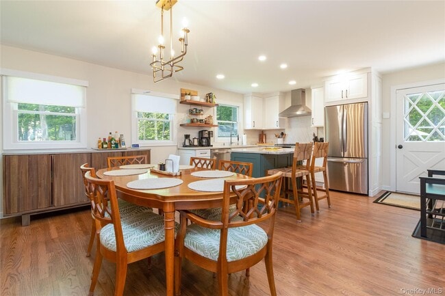 Building Photo - 1850 Rocky Point Rd