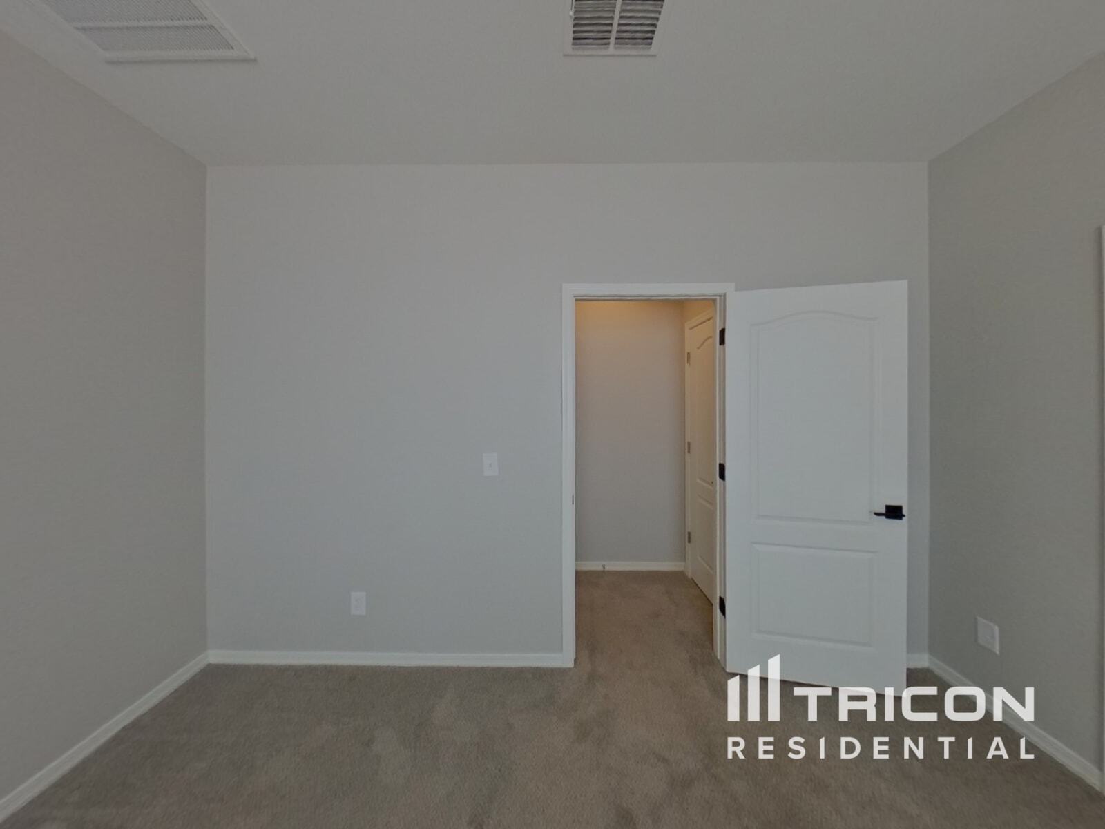 Building Photo - 19550 N Salerno Cir