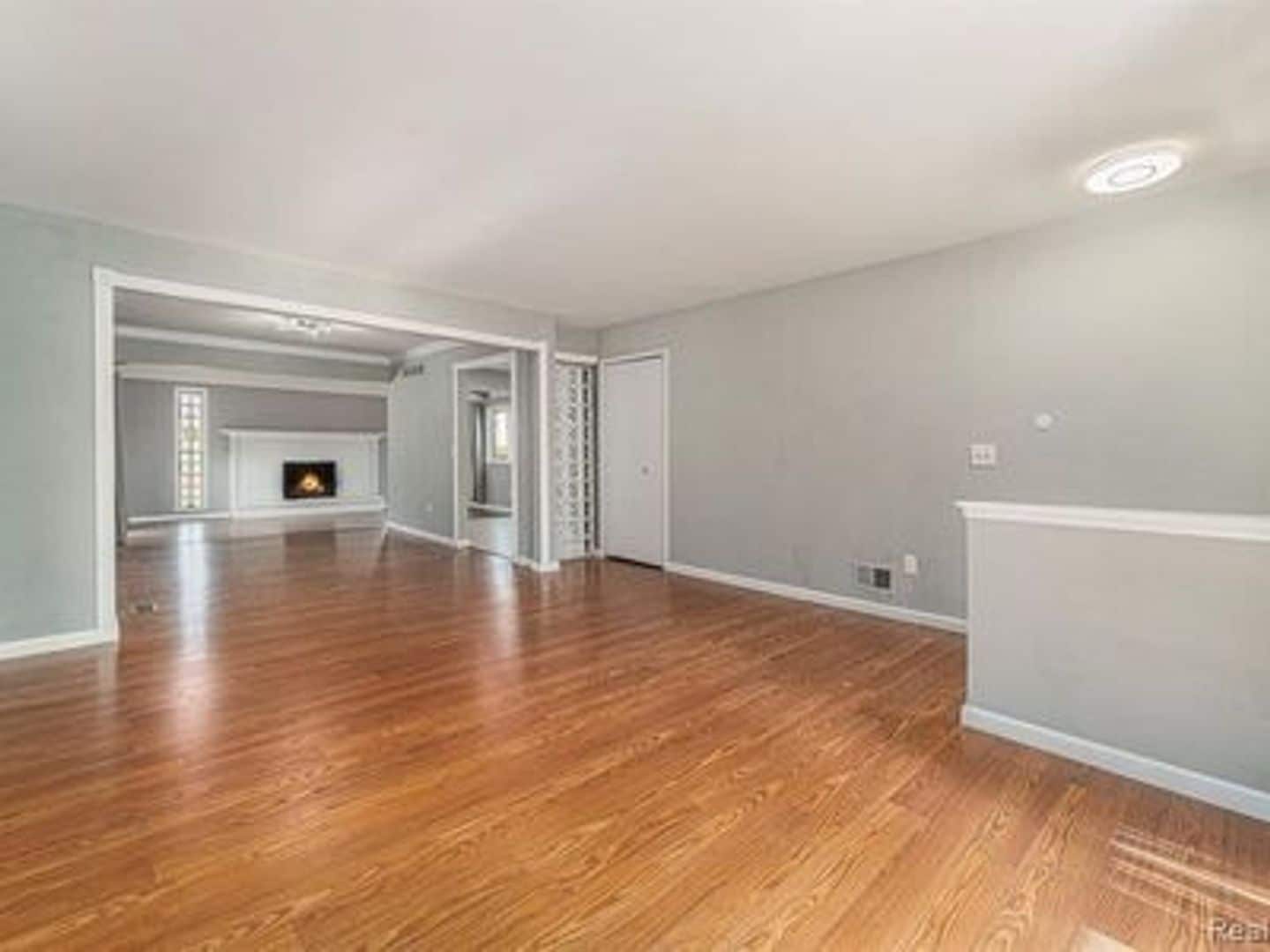 Building Photo - 3537 Millay Dr