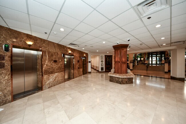 Building Photo - 3525 Sage Rd