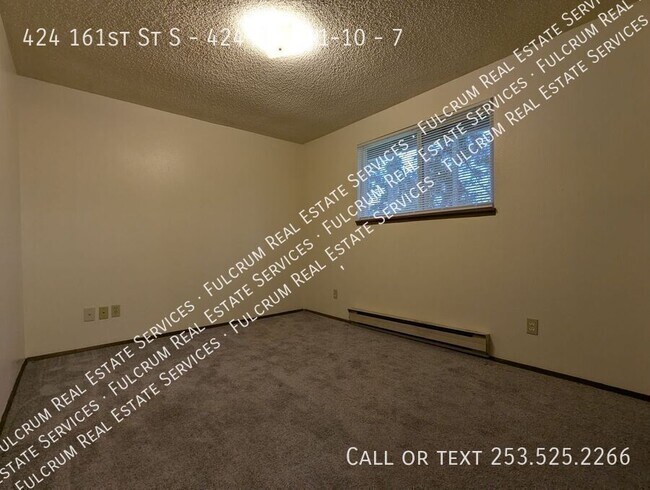 Building Photo - 424 161st St S