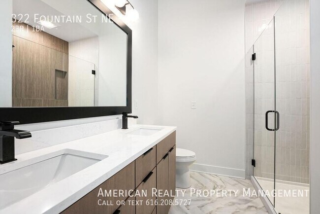 Building Photo - 322 Fountain St NE