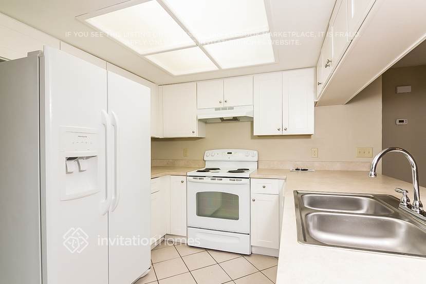 Building Photo - 916 Tarawood Ln