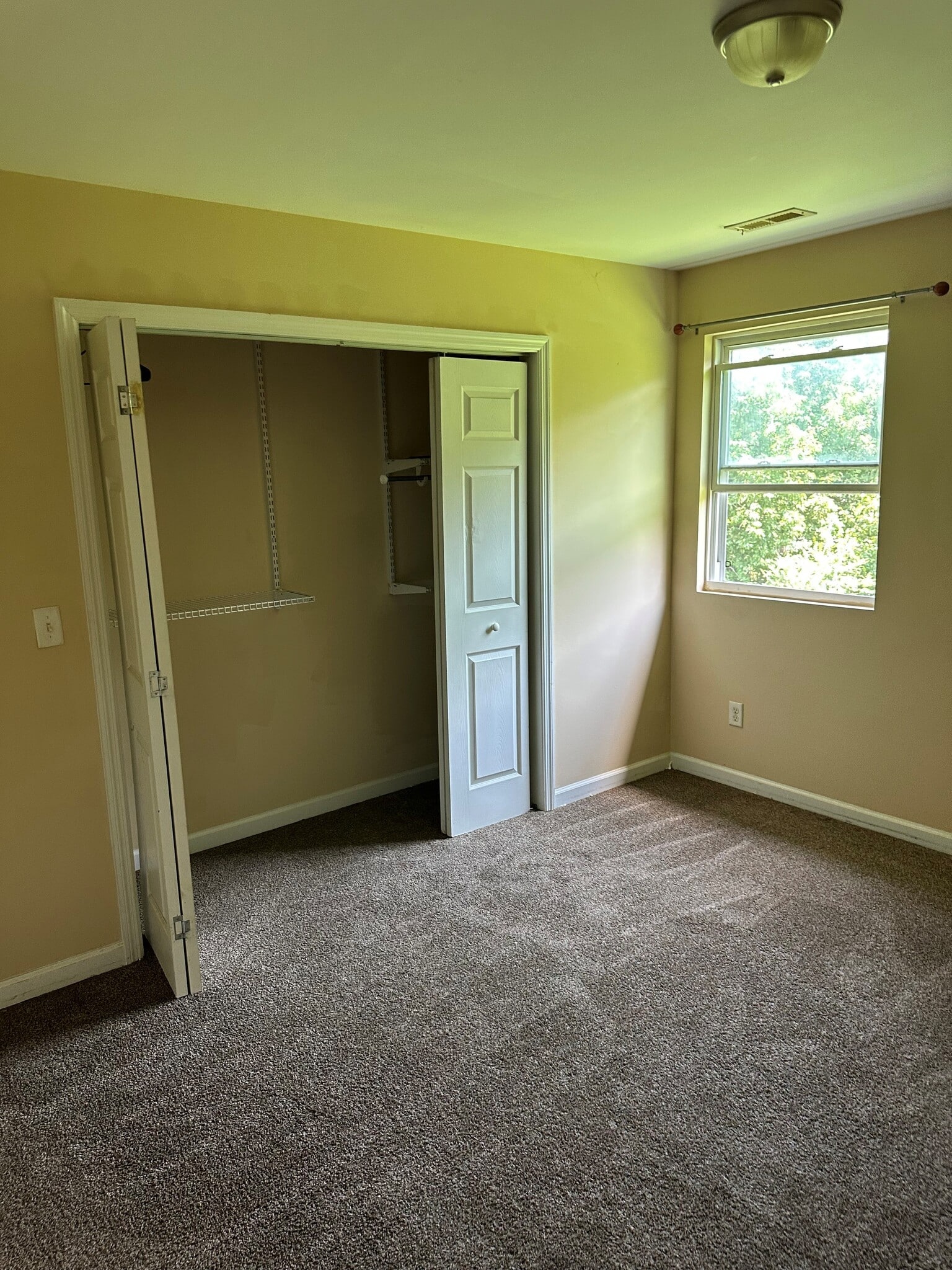 Building Photo - 105 Chesapeake Ct