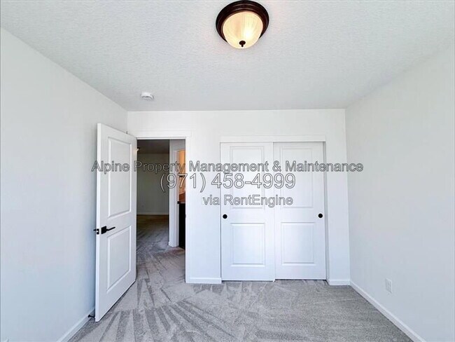 Building Photo - 7226 SE Blanton St