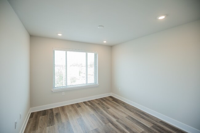 Building Photo - 3707 Haverford Ave
