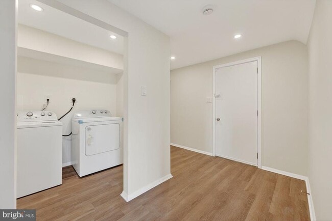 Building Photo - 3704 Ashboro Ct