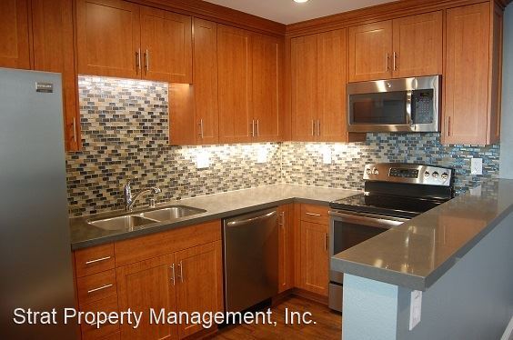 Building Photo - 3670-3680 Park Blvd