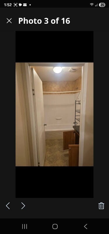 Building Photo - 233 Tracer Ave